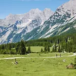 Landhaus Waidmannsheil Апартаменты Зеефельд в Тироле